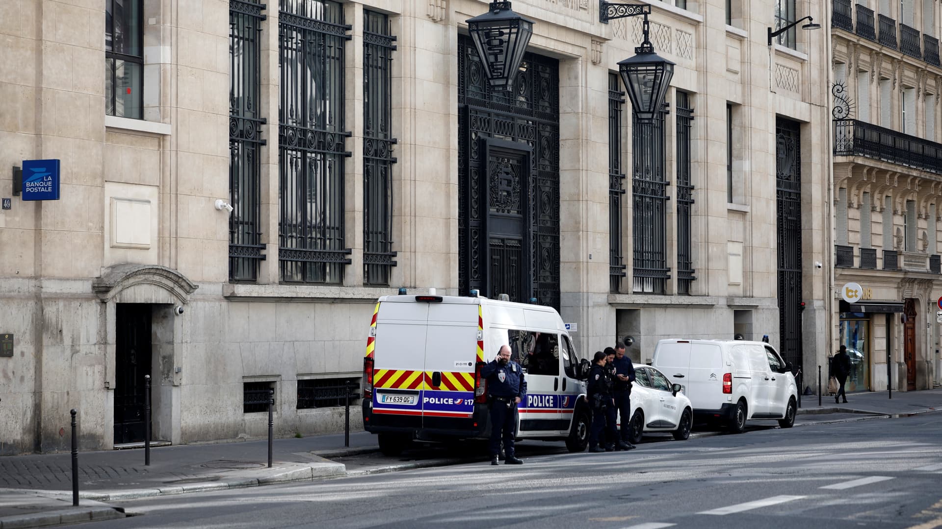 France opens terror probe into suspected attack on Paris Bank of America