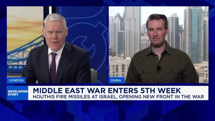 U.S. to destroy Iran’s oil wells, Kharg Island if deal not reached