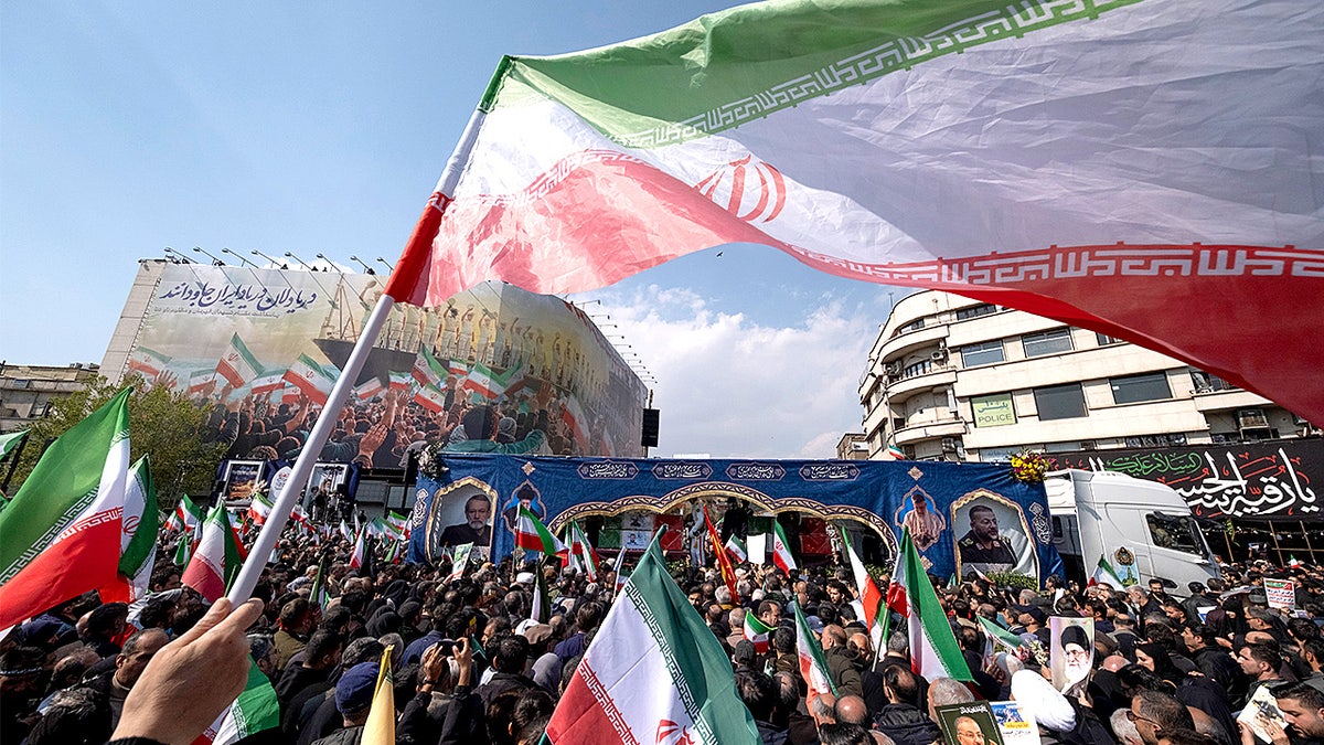 Keane urges sustained military pressure on Iran to force nuclear surrender