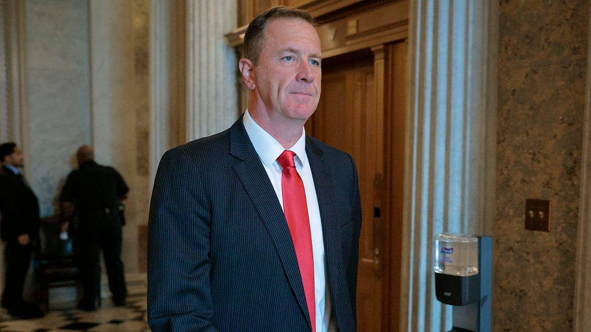 Sen Eric Schmitt renews push for denaturalization bill after pair of attacks