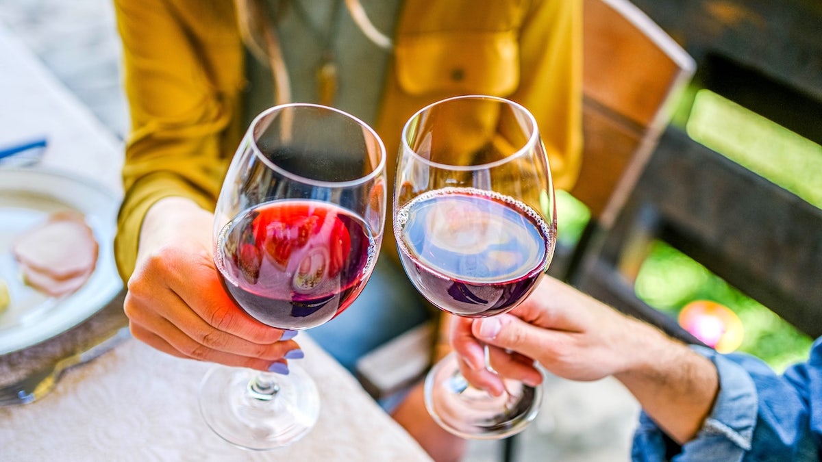 Alcohol linked to rising colorectal cancer deaths in younger adults