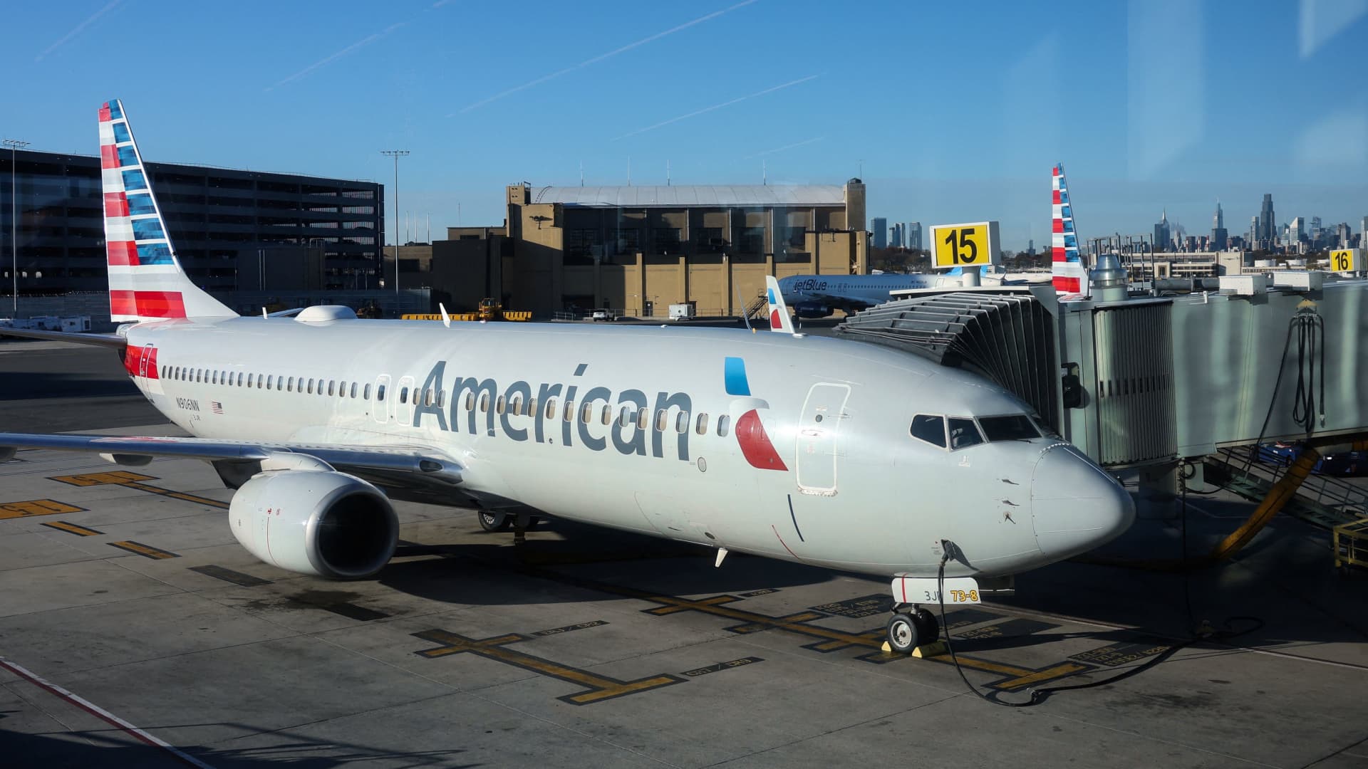 American Airlines makes bag fees even more expensive for basic economy