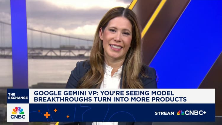 Google opening photo connection with Gemini chatbot and Nano Banana