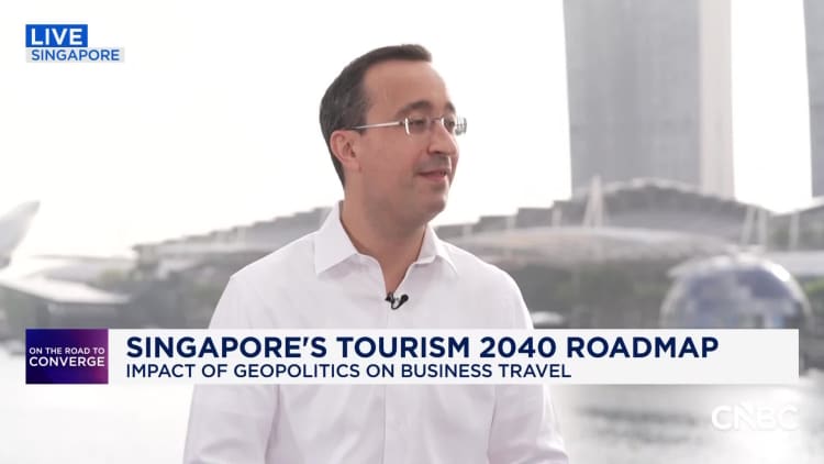 Asian travelers seek other options as Middle East plans stay grounded