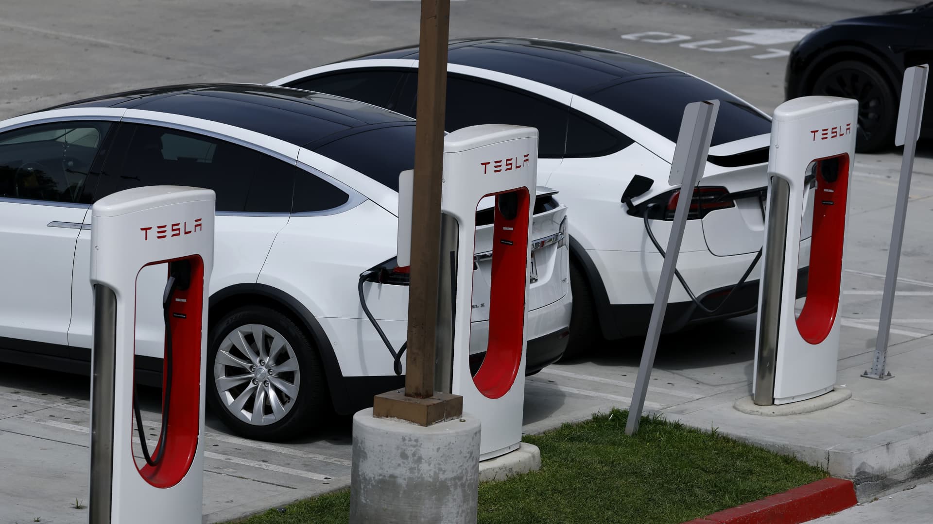 5 things to know before the market opens Thursday