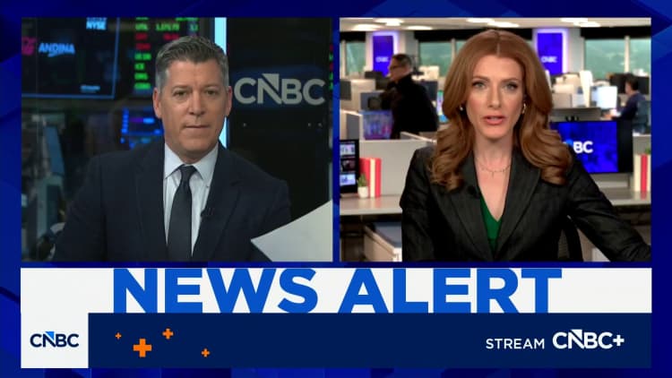 Meta debuts new AI model, attempting to catch up to Google, OpenAI