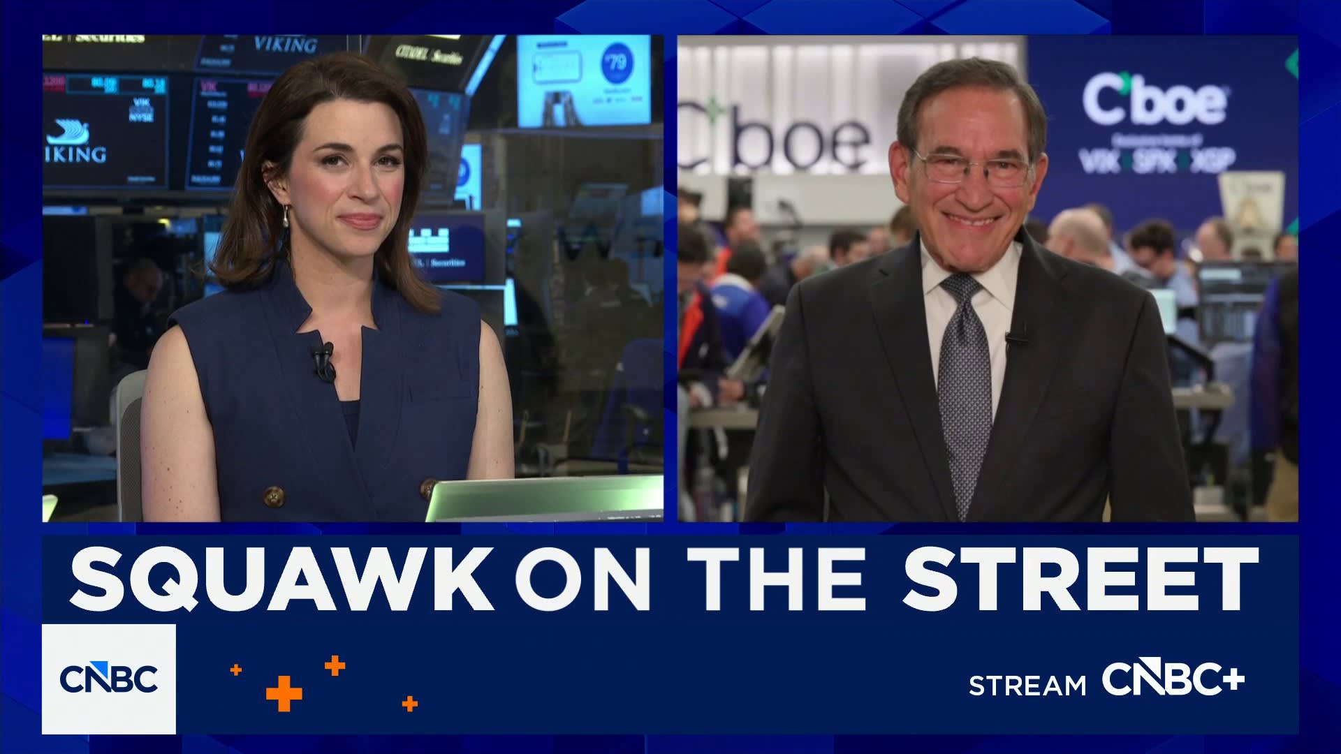 Santelli: How to trade options around United Airlines