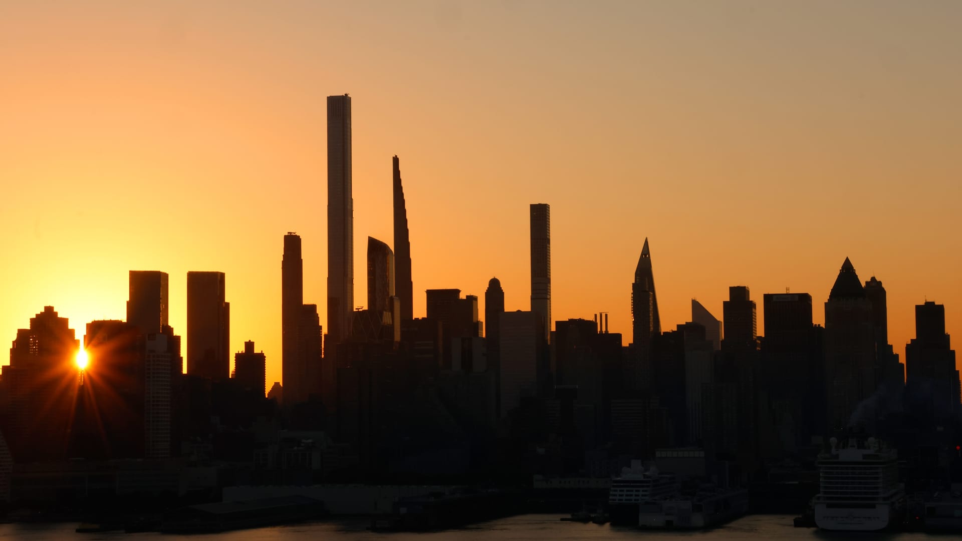 New York’s pied-a-terre tax sets up legal fight over values