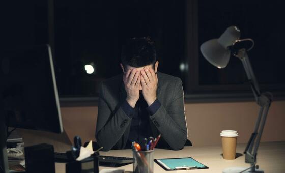 Long hours, stress and harassment are causing hundreds of thousands of early deaths, says UN labour agency