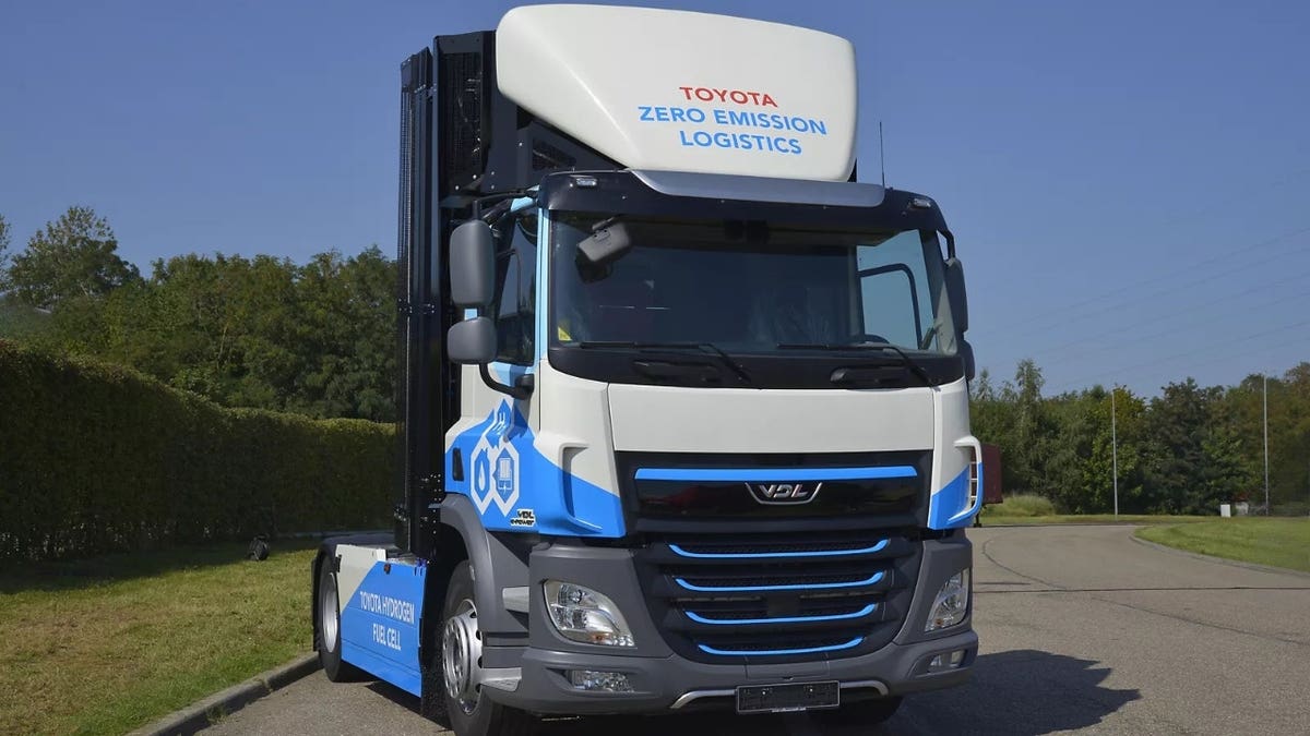 Toyota, Daimler Truck and Volvo partner on hydrogen fuel-cell trucking