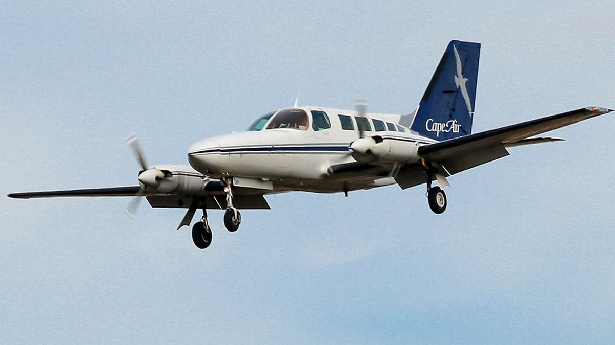 Cape Air flight returns to Nantucket after main cabin door opens in midair