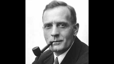 Quote of the day by Edwin Powell Hubble: “With increasing distance, our knowledge fades, and fades rapidly. Eventually, we reach the dim boundary—the utmost limits of our telescopes. There, we measure shadows, and we search among ghostly errors of measurement for landmarks that are scarcely more substantial. The search will continue. Not until the empirical resources are exhausted, need we pass on to the dreamy realms of speculation.” |
