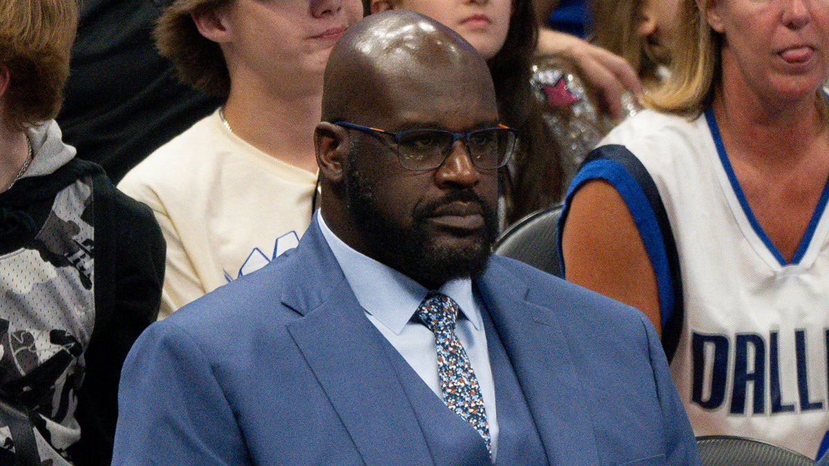 Shaquille O’Neal says he avoids texting NBA players because they’re ‘a–holes’