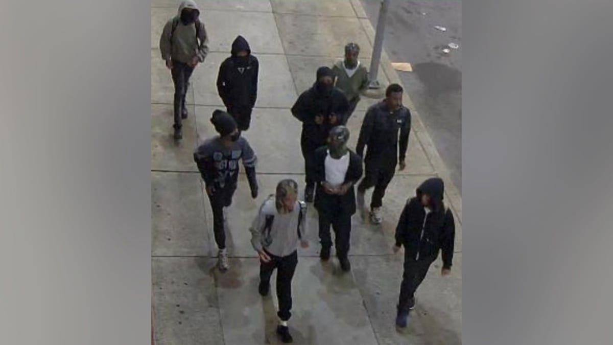 Teen mob allegedly chases, attacks Temple University student in dorm