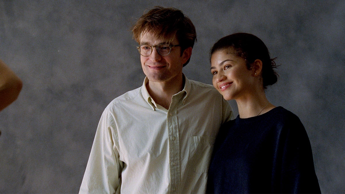 ‘The Drama’ Review: Zendaya, Robert Pattinson star in twisted dark rom-com
